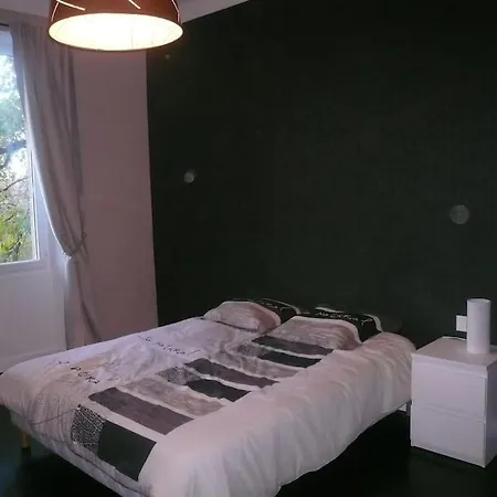 Le Chant Des Tournesols Piscine Chauffee