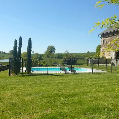 Le Chant Des Tournesols Piscine Chauffée * Montirat (Tarn)