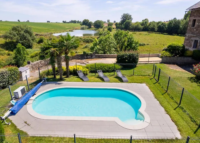 Hébergement de vacances Le Chant Des Tournesols Piscine Chauffée Montirat (Tarn)