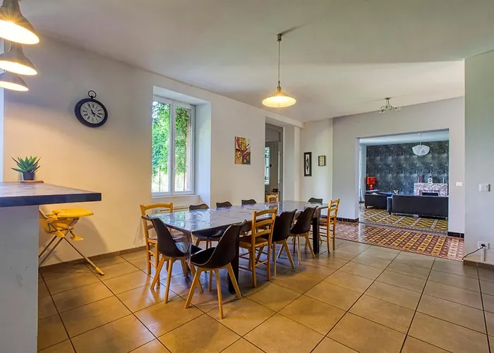 Hébergement de vacances Le Chant Des Tournesols Piscine Chauffée Montirat (Tarn)