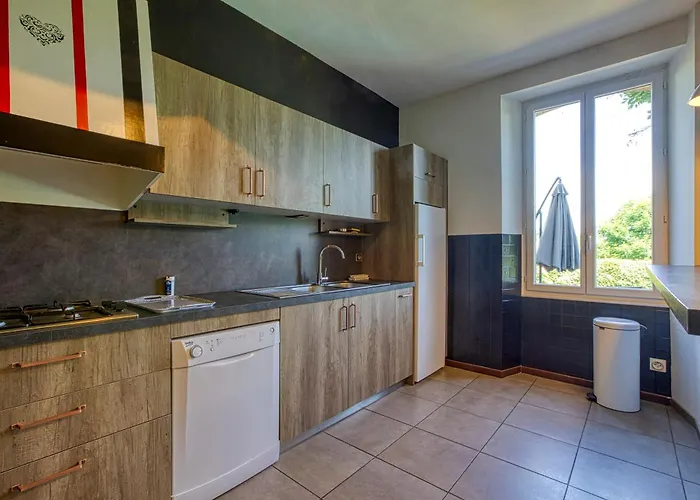 Le Chant Des Tournesols Piscine Chauffée Montirat (Tarn)